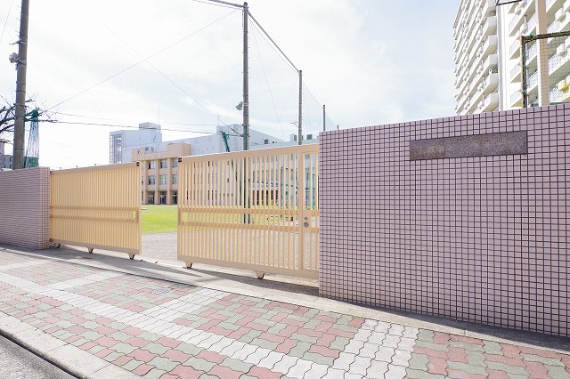 【小学校】大阪市立清江小学校まで313ｍ