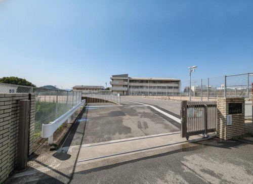 【中学校】府中中学校まで250ｍ