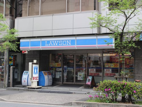 【コンビニエンスストア】ローソン　池袋二丁目文化通店まで185ｍ