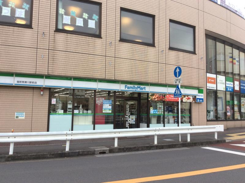 【コンビニエンスストア】ファミリーマート　柳瀬川駅前店まで513ｍ