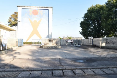 【小学校】鹿屋市立寿北小学校まで962ｍ