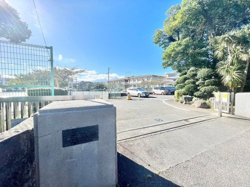 【小学校】御殿場市立富士岡小学校まで2149ｍ