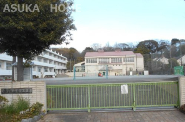 【小学校】横浜市立本牧小学校まで423ｍ