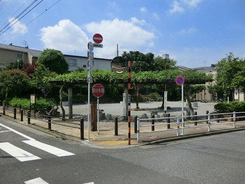 【公園】南千束東児童公園まで114ｍ