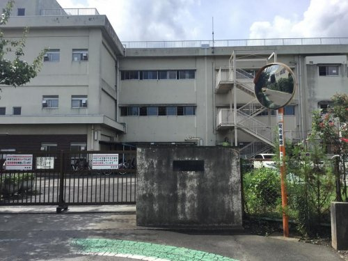 【小学校】共和小学校まで606ｍ