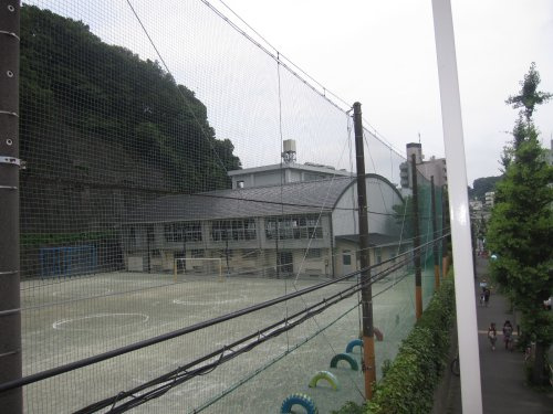 【小学校】船越小学校まで863ｍ