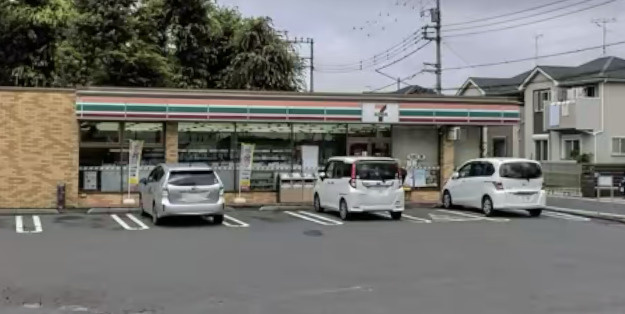 【コンビニエンスストア】セブンイレブン　流山東初石3丁目店まで283ｍ