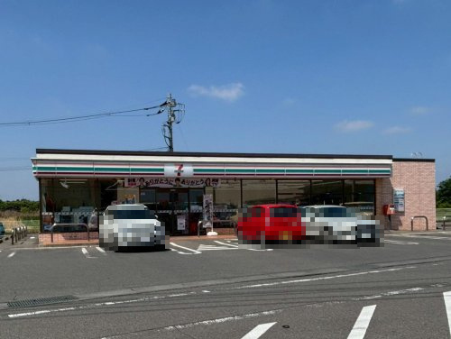 【コンビニエンスストア】セブンイレブン　下妻鎌庭店まで710ｍ