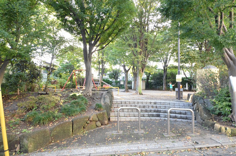 【公園】なべころ坂緑地公園まで340ｍ