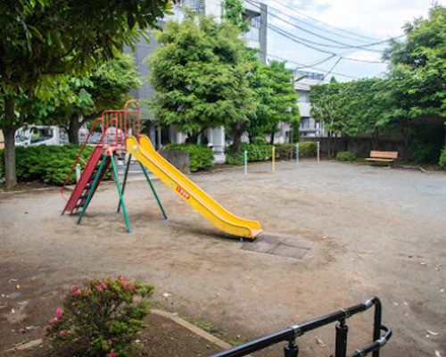 【公園】深沢坂上公園まで94ｍ