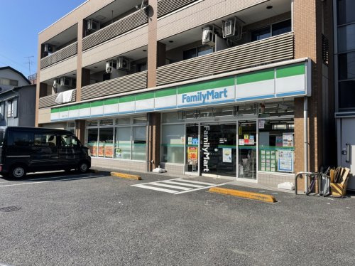 【コンビニエンスストア】ファミリーマート　西亀有二丁目店まで523ｍ
