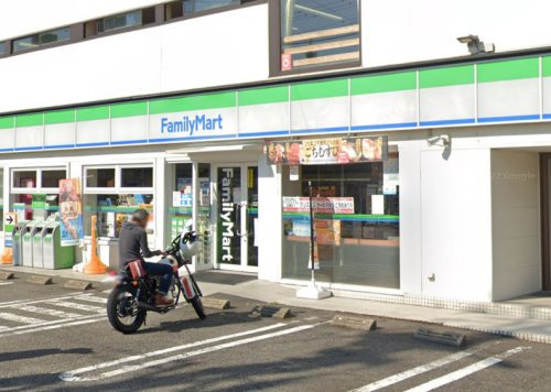 【コンビニエンスストア】ファミリーマート　一宮市民病院前店まで448ｍ