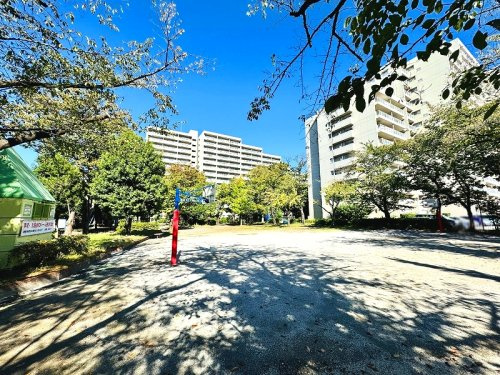 【公園】本町児童公園まで250ｍ