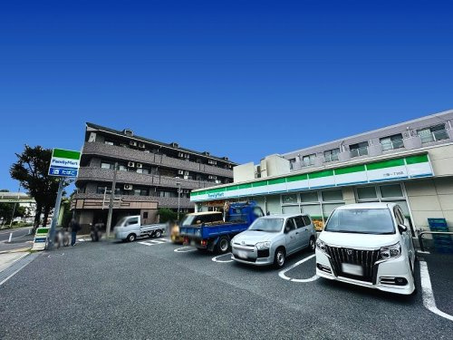 【コンビニエンスストア】ファミリーマート三園一丁目店まで315ｍ