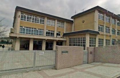 【中学校】京都市立春日丘中学校まで560ｍ
