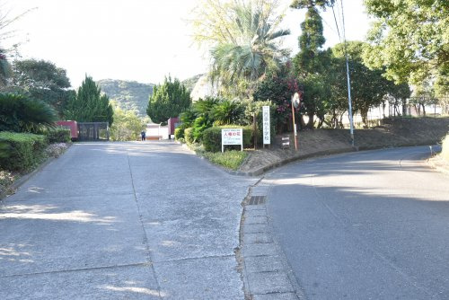 【小学校】鹿屋市立西原台小学校まで1310ｍ
