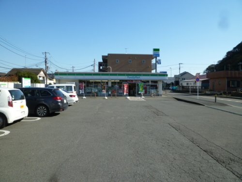 【コンビニエンスストア】ファミリーマート　平塚山下店まで783ｍ