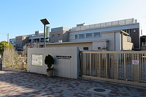 【小学校】西宮市立夙川小学校まで1377ｍ