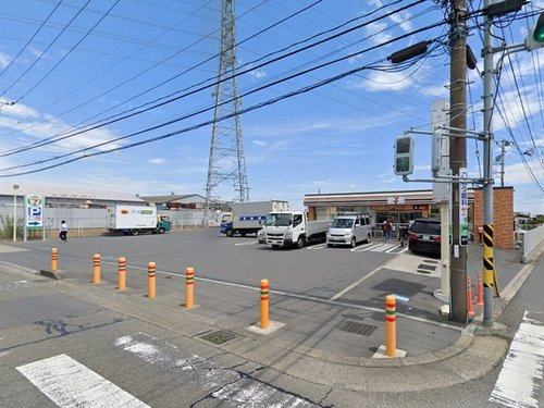 【コンビニエンスストア】セブンイレブン寒川田端店まで873ｍ