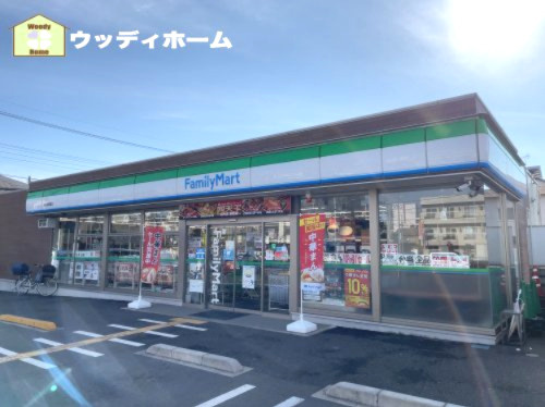 【コンビニエンスストア】ファミリーマート　春日部粕壁店まで245ｍ