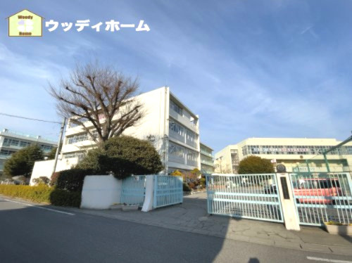 【中学校】春日部市立春日部中学校まで700ｍ