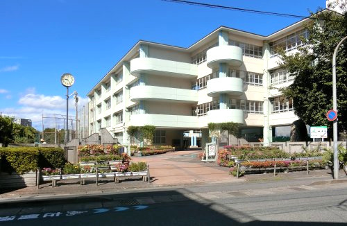 【中学校】鹿児島市立甲東中学校まで610ｍ