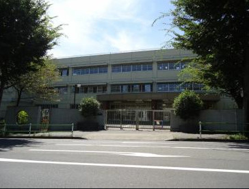 【小学校】町田市本町田小学校まで509ｍ