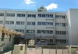 【中学校】横浜市立希望が丘中学校まで939ｍ