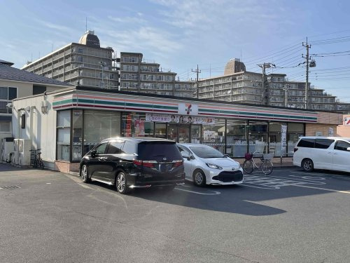 【コンビニエンスストア】セブンイレブン北本二ツ家1丁目店まで700ｍ