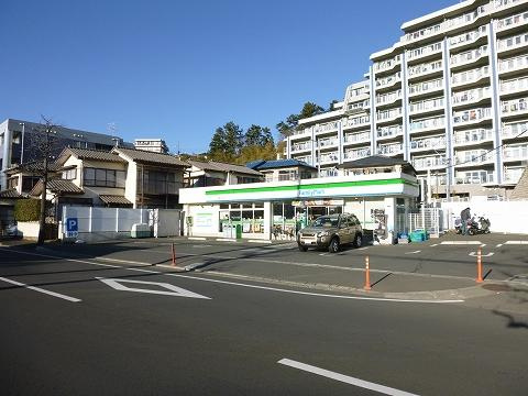【コンビニエンスストア】ファミリーマート・本藤沢六丁目店まで258ｍ