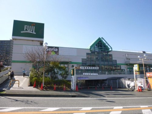 【スーパー】ＦＵＪＩスーパー　善行店まで430ｍ