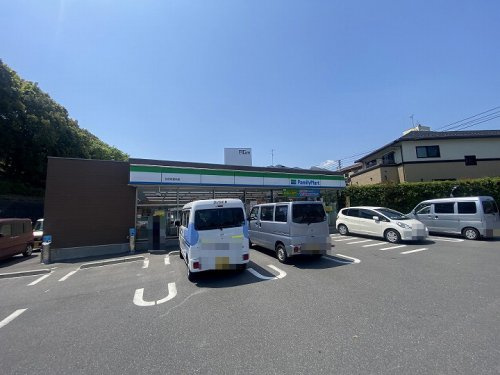 【コンビニエンスストア】ファミリーマート　廿日市宮内店まで1882ｍ