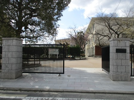 【小学校】花園小学校まで852ｍ