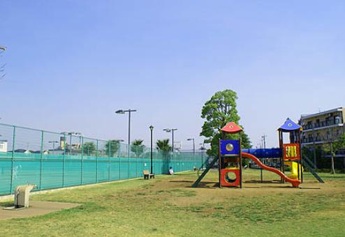 【公園】堀崎中央公園まで753ｍ