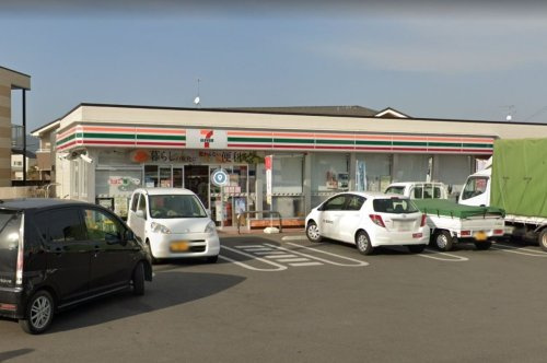 【コンビニエンスストア】セブンイレブン　東岡山店まで598ｍ