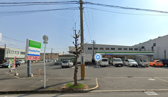 【コンビニエンスストア】ファミリーマート　長田中五丁目店まで1044ｍ