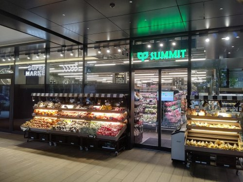 【スーパー】サミットストア神田スクエア店まで332ｍ