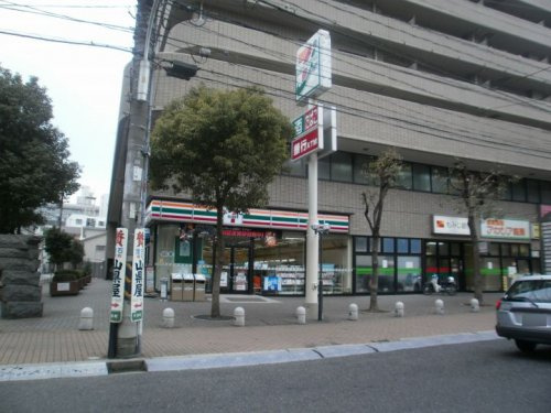 【コンビニエンスストア】セブンイレブン　広島天満町店まで323ｍ