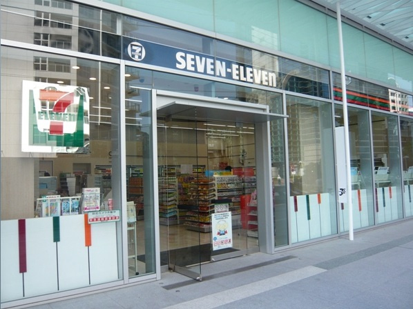 【コンビニエンスストア】セブンイレブン　横浜ポートサイドプレイス店まで187ｍ