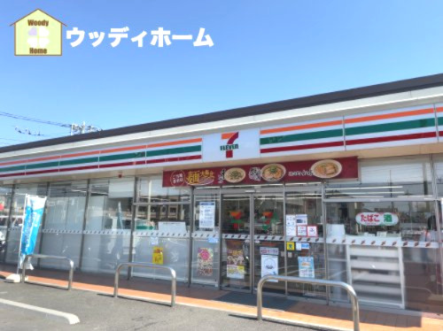 【コンビニエンスストア】セブンイレブン　川口里中央店まで687ｍ