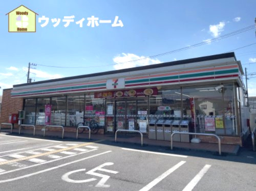 【コンビニエンスストア】セブンイレブン　鳩ヶ谷里中学校前店まで455ｍ