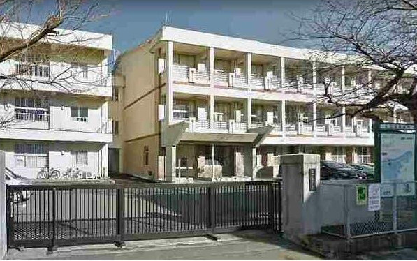 【小学校】沼津市立第四小学校まで695ｍ
