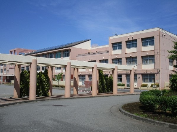 【中学校】鑓水中学校まで698ｍ