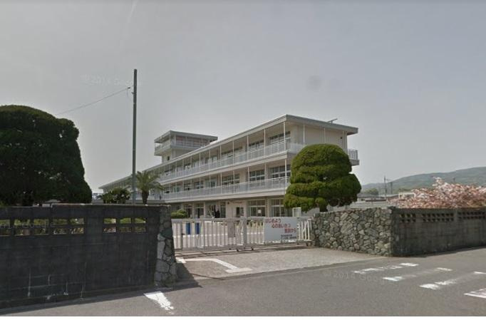 【中学校】笠田中学校まで587ｍ