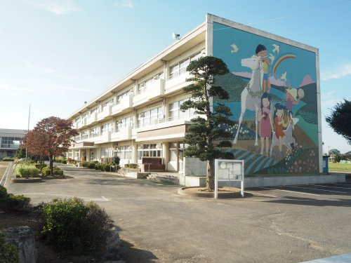 【小学校】幸手市立吉田小学校まで3915ｍ