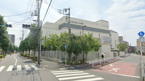 【小学校】足立区立足立小学校まで667ｍ