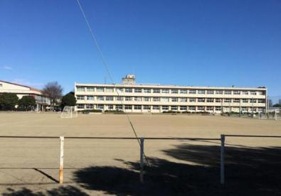 【中学校】笠原中学校まで1300ｍ