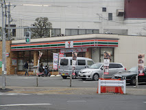 【コンビニエンスストア】セブンイレブン東久留米中央町2丁目店まで902ｍ