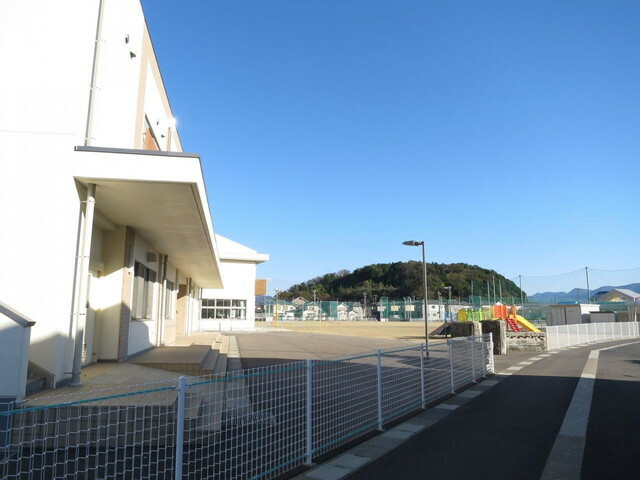 【小学校】鯖江市立豊小学校まで204ｍ
