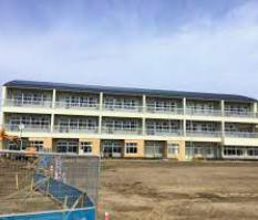【小学校】久慈小学校まで1700ｍ
